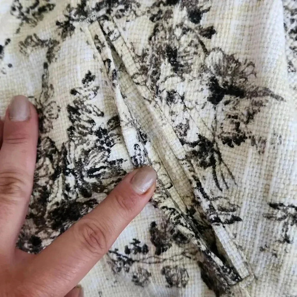 J. Jill Cotton Tweed Floral Blazer - Picture 7 of 10